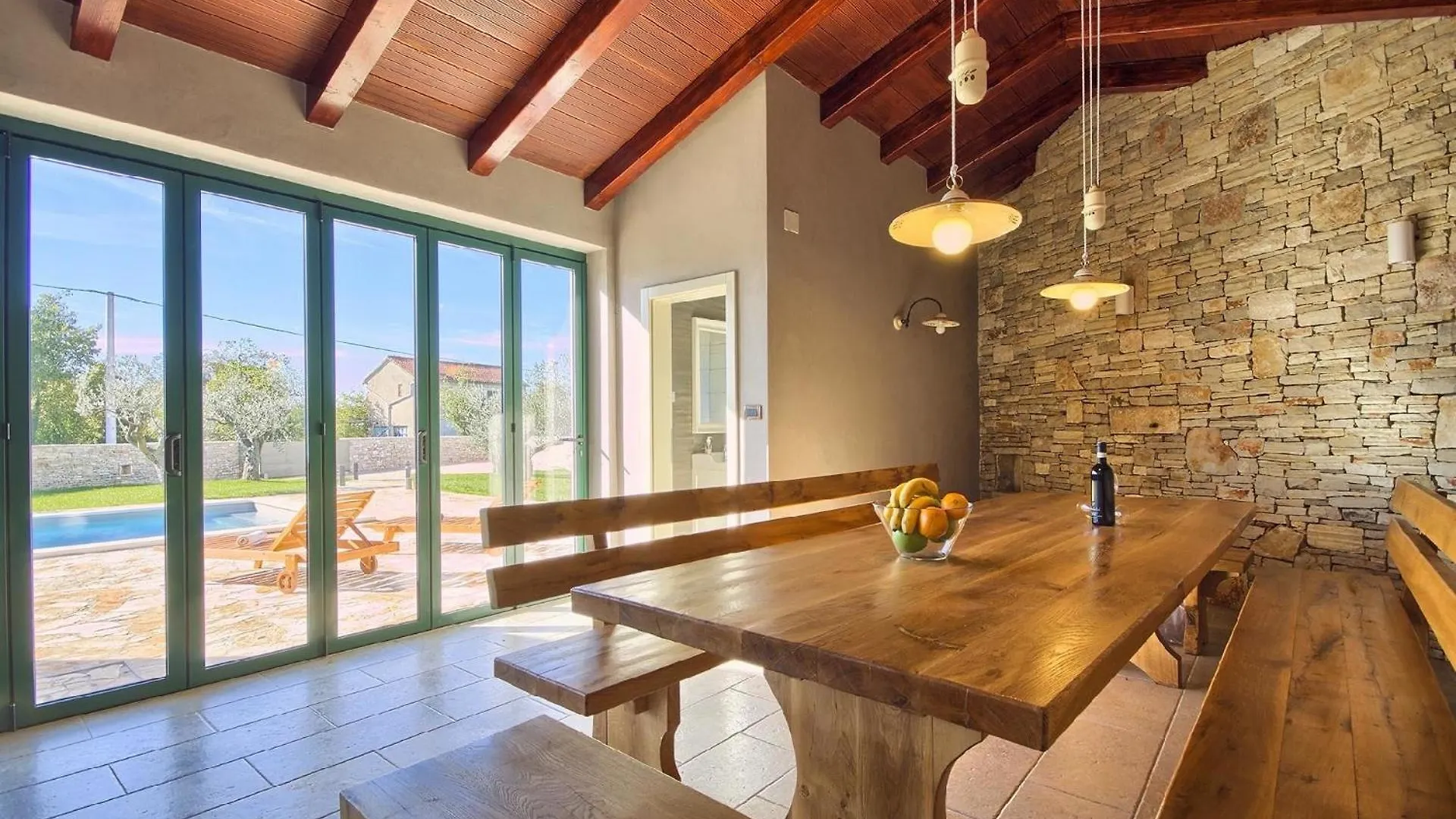 Ferienhaus Mit Privatpool Fuer 8 Personen Ca 170 Qm In Barban, Istrien Bucht Von Rasa 0*, Barban